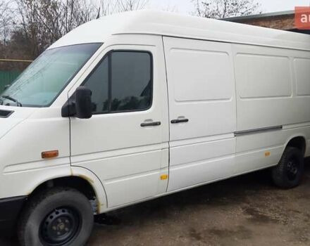 Белый Фольксваген ЛТ, объемом двигателя 2.46 л и пробегом 471 тыс. км за 10500 $, фото 1 на Automoto.ua