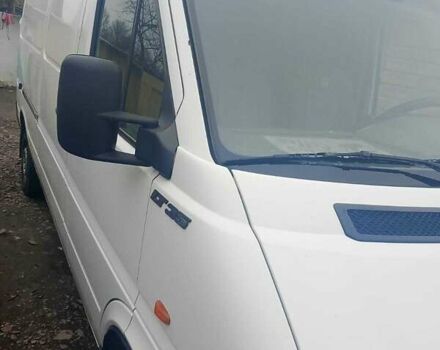 Белый Фольксваген ЛТ, объемом двигателя 2.46 л и пробегом 400 тыс. км за 9500 $, фото 3 на Automoto.ua