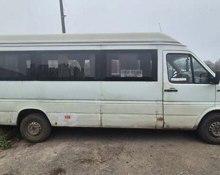 Белый Фольксваген ЛТ, объемом двигателя 2.5 л и пробегом 400 тыс. км за 5000 $, фото 2 на Automoto.ua