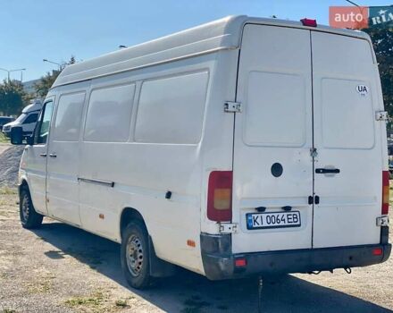 Белый Фольксваген ЛТ, объемом двигателя 2.46 л и пробегом 319 тыс. км за 8800 $, фото 4 на Automoto.ua