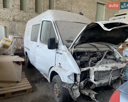 Білий Фольксваген ЛТ, об'ємом двигуна 2.5 л та пробігом 280 тис. км за 2800 $, фото 2 на Automoto.ua