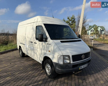 Белый Фольксваген ЛТ, объемом двигателя 2.46 л и пробегом 488 тыс. км за 7999 $, фото 2 на Automoto.ua