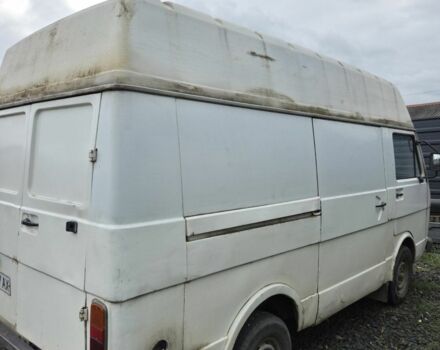 Белый Фольксваген ЛТ, объемом двигателя 2.4 л и пробегом 300 тыс. км за 1700 $, фото 4 на Automoto.ua