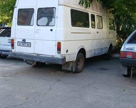 Білий Фольксваген ЛТ, об'ємом двигуна 2.4 л та пробігом 500 тис. км за 800 $, фото 1 на Automoto.ua