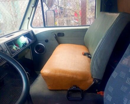 Белый Фольксваген ЛТ, объемом двигателя 2.4 л и пробегом 500 тыс. км за 1500 $, фото 3 на Automoto.ua