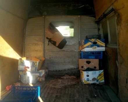 Білий Фольксваген ЛТ, об'ємом двигуна 2.4 л та пробігом 0 тис. км за 2300 $, фото 2 на Automoto.ua
