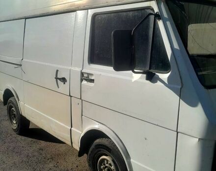 Білий Фольксваген ЛТ, об'ємом двигуна 2.4 л та пробігом 0 тис. км за 2300 $, фото 1 на Automoto.ua
