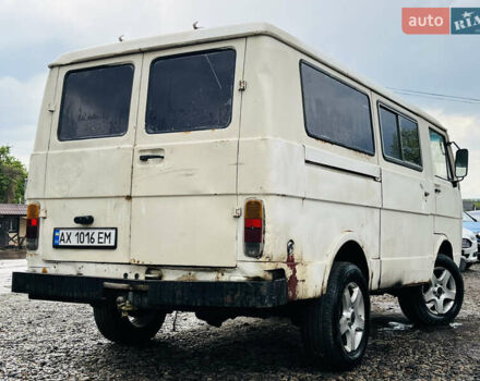 Білий Фольксваген ЛТ, об'ємом двигуна 2.5 л та пробігом 493 тис. км за 1700 $, фото 1 на Automoto.ua