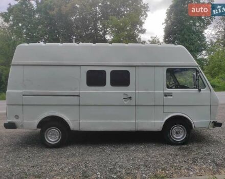 Белый Фольксваген ЛТ, объемом двигателя 2.4 л и пробегом 200 тыс. км за 950 $, фото 3 на Automoto.ua