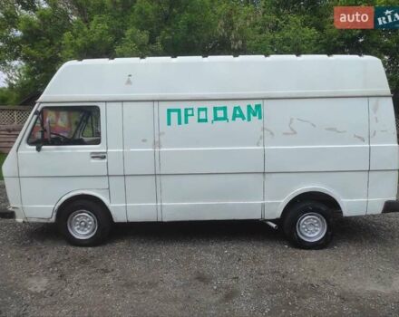 Белый Фольксваген ЛТ, объемом двигателя 2.4 л и пробегом 200 тыс. км за 950 $, фото 8 на Automoto.ua