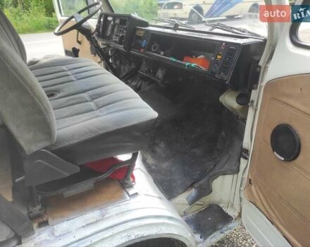 Белый Фольксваген ЛТ, объемом двигателя 2.4 л и пробегом 200 тыс. км за 950 $, фото 18 на Automoto.ua