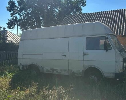 Белый Фольксваген ЛТ, объемом двигателя 2.4 л и пробегом 800 тыс. км за 29500 $, фото 1 на Automoto.ua