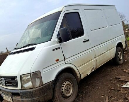 Белый Фольксваген ЛТ, объемом двигателя 2.5 л и пробегом 300 тыс. км за 3800 $, фото 5 на Automoto.ua