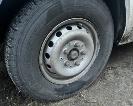 Белый Фольксваген ЛТ, объемом двигателя 2.5 л и пробегом 400 тыс. км за 3500 $, фото 3 на Automoto.ua