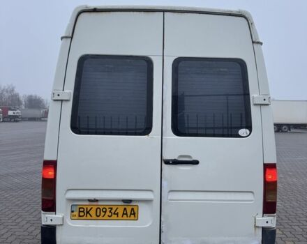 Белый Фольксваген ЛТ, объемом двигателя 2.5 л и пробегом 448 тыс. км за 5000 $, фото 5 на Automoto.ua