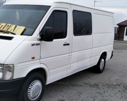 Белый Фольксваген ЛТ, объемом двигателя 2.5 л и пробегом 286 тыс. км за 7800 $, фото 2 на Automoto.ua