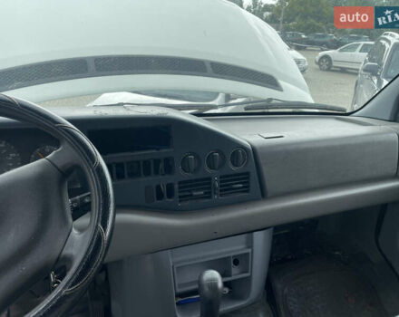 Белый Фольксваген ЛТ, объемом двигателя 2.5 л и пробегом 446 тыс. км за 6500 $, фото 3 на Automoto.ua