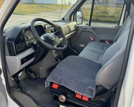 Белый Фольксваген ЛТ, объемом двигателя 2.46 л и пробегом 953 тыс. км за 10700 $, фото 6 на Automoto.ua