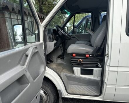 Белый Фольксваген ЛТ, объемом двигателя 2.5 л и пробегом 260 тыс. км за 15500 $, фото 9 на Automoto.ua