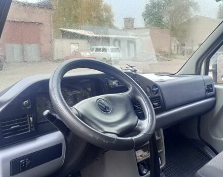 Белый Фольксваген ЛТ, объемом двигателя 2.5 л и пробегом 400 тыс. км за 4000 $, фото 5 на Automoto.ua