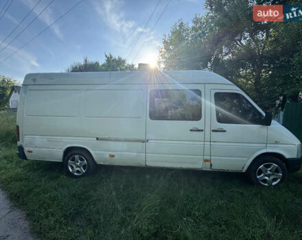 Белый Фольксваген ЛТ, объемом двигателя 2.46 л и пробегом 90 тыс. км за 8504 $, фото 4 на Automoto.ua