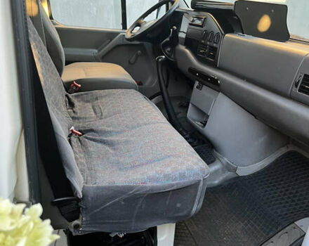 Белый Фольксваген ЛТ, объемом двигателя 2.46 л и пробегом 420 тыс. км за 6200 $, фото 3 на Automoto.ua