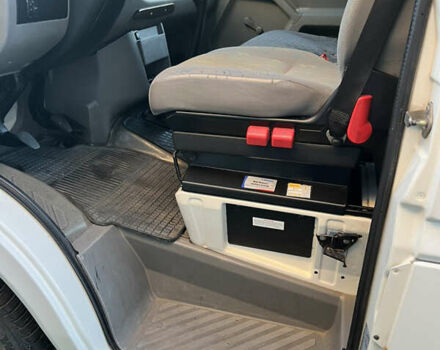 Белый Фольксваген ЛТ, объемом двигателя 2.46 л и пробегом 420 тыс. км за 6200 $, фото 2 на Automoto.ua