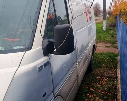 Белый Фольксваген ЛТ, объемом двигателя 2.5 л и пробегом 350 тыс. км за 4300 $, фото 3 на Automoto.ua