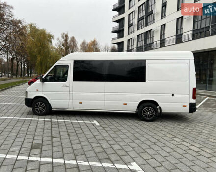 Белый Фольксваген ЛТ, объемом двигателя 2.5 л и пробегом 655 тыс. км за 9999 $, фото 2 на Automoto.ua