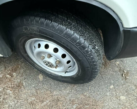 Белый Фольксваген ЛТ, объемом двигателя 2.8 л и пробегом 400 тыс. км за 9000 $, фото 5 на Automoto.ua