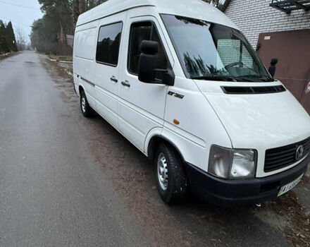 Белый Фольксваген ЛТ, объемом двигателя 2.8 л и пробегом 400 тыс. км за 9000 $, фото 4 на Automoto.ua