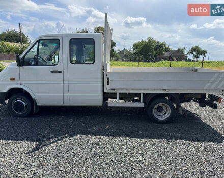 Белый Фольксваген ЛТ, объемом двигателя 2.46 л и пробегом 260 тыс. км за 15500 $, фото 3 на Automoto.ua