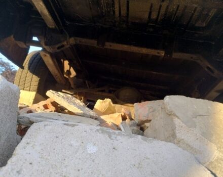 Белый Фольксваген ЛТ, объемом двигателя 2.5 л и пробегом 400 тыс. км за 7500 $, фото 4 на Automoto.ua