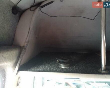 Белый Фольксваген ЛТ, объемом двигателя 2.5 л и пробегом 500 тыс. км за 6500 $, фото 2 на Automoto.ua