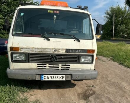Белый Фольксваген ЛТ, объемом двигателя 2.4 л и пробегом 280 тыс. км за 4950 $, фото 4 на Automoto.ua