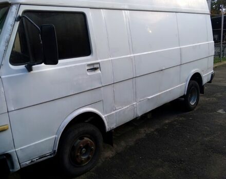 Белый Фольксваген ЛТ, объемом двигателя 2.4 л и пробегом 180 тыс. км за 3800 $, фото 3 на Automoto.ua