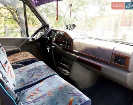 Белый Фольксваген ЛТ, объемом двигателя 2.5 л и пробегом 800 тыс. км за 10500 $, фото 2 на Automoto.ua