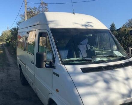 Білий Фольксваген ЛТ, об'ємом двигуна 2.4 л та пробігом 4 тис. км за 4800 $, фото 1 на Automoto.ua