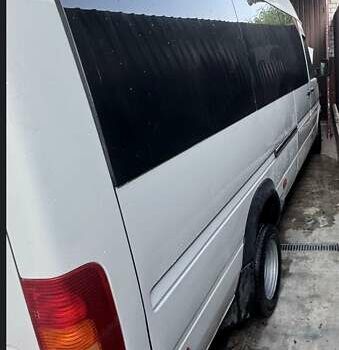 Белый Фольксваген ЛТ, объемом двигателя 2.46 л и пробегом 495 тыс. км за 8300 $, фото 2 на Automoto.ua