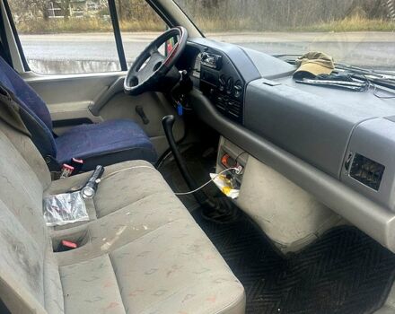 Білий Фольксваген ЛТ, об'ємом двигуна 2.5 л та пробігом 250 тис. км за 4700 $, фото 2 на Automoto.ua