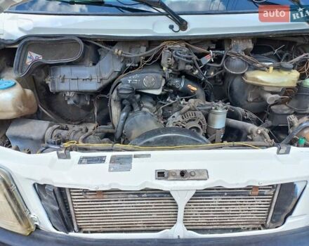 Белый Фольксваген ЛТ, объемом двигателя 2.5 л и пробегом 450 тыс. км за 10000 $, фото 15 на Automoto.ua