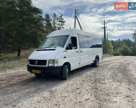 Белый Фольксваген ЛТ, объемом двигателя 2.46 л и пробегом 500 тыс. км за 10000 $, фото 1 на Automoto.ua