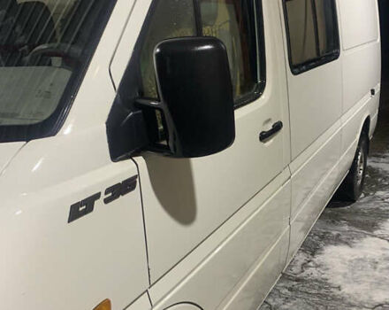 Белый Фольксваген ЛТ, объемом двигателя 2.5 л и пробегом 680 тыс. км за 6500 $, фото 1 на Automoto.ua