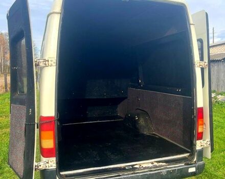 Белый Фольксваген ЛТ, объемом двигателя 2.5 л и пробегом 651 тыс. км за 8400 $, фото 2 на Automoto.ua