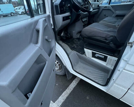 Белый Фольксваген ЛТ, объемом двигателя 2.46 л и пробегом 600 тыс. км за 9500 $, фото 11 на Automoto.ua