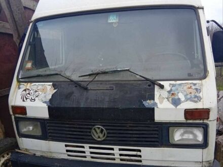 Белый Фольксваген ЛТ, объемом двигателя 2.4 л и пробегом 3 тыс. км за 1000 $, фото 1 на Automoto.ua