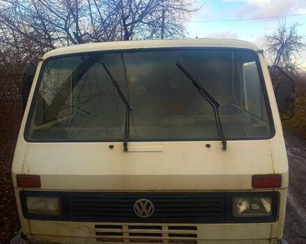 Білий Фольксваген ЛТ, об'ємом двигуна 2.4 л та пробігом 500 тис. км за 1500 $, фото 1 на Automoto.ua