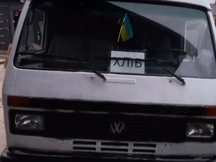 Белый Фольксваген ЛТ, объемом двигателя 2.4 л и пробегом 500 тыс. км за 2000 $, фото 1 на Automoto.ua