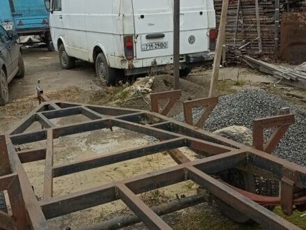 Белый Фольксваген ЛТ, объемом двигателя 2.4 л и пробегом 600 тыс. км за 1000 $, фото 1 на Automoto.ua