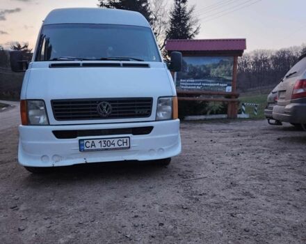Белый Фольксваген ЛТ, объемом двигателя 2.5 л и пробегом 380 тыс. км за 8000 $, фото 1 на Automoto.ua